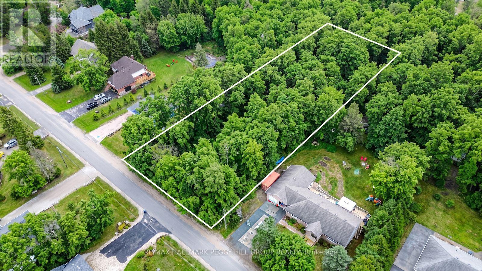 17 Valleyview Drive, Oro-Medonte, Ontario L0K 1N0 - Photo 2 - S13702114