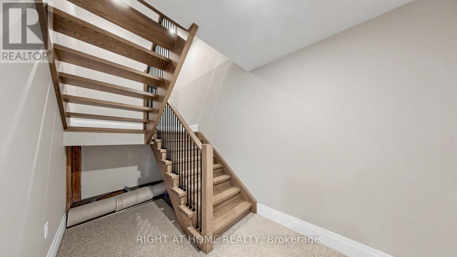 14 Dixon Court, Barrie (Painswick North), Ontario  L4N 7H1 - Photo 32 - S13702140