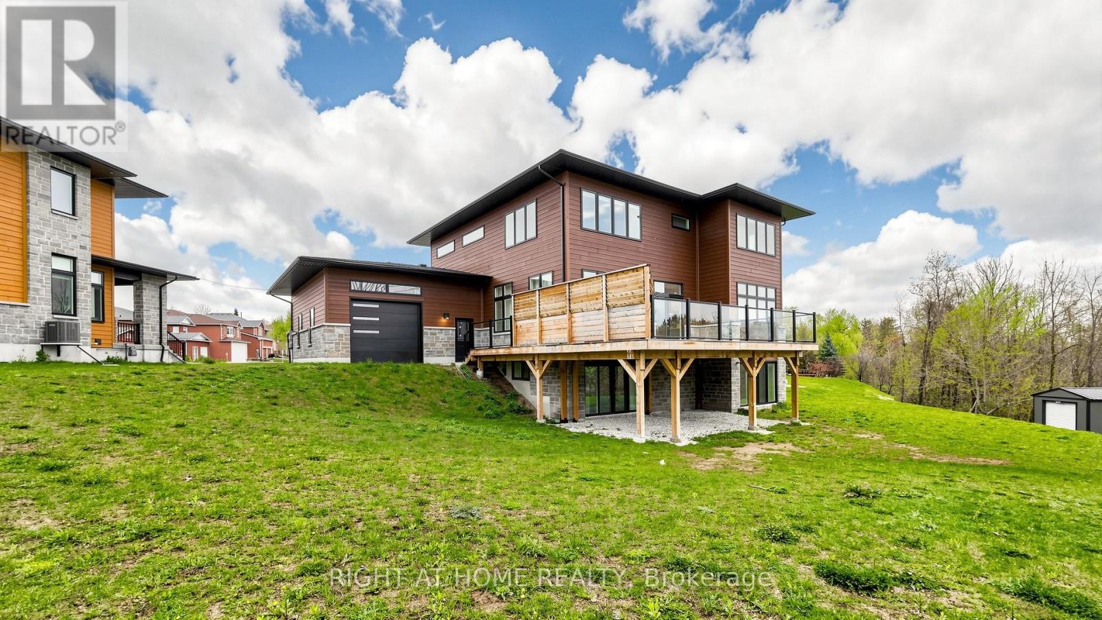 14 Dixon Court, Barrie (Painswick North), Ontario  L4N 7H1 - Photo 44 - S13702140