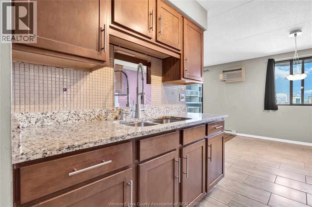 150 Park West Unit# 1707, Windsor, Ontario  N9A 7A2 - Photo 5 - 26013300