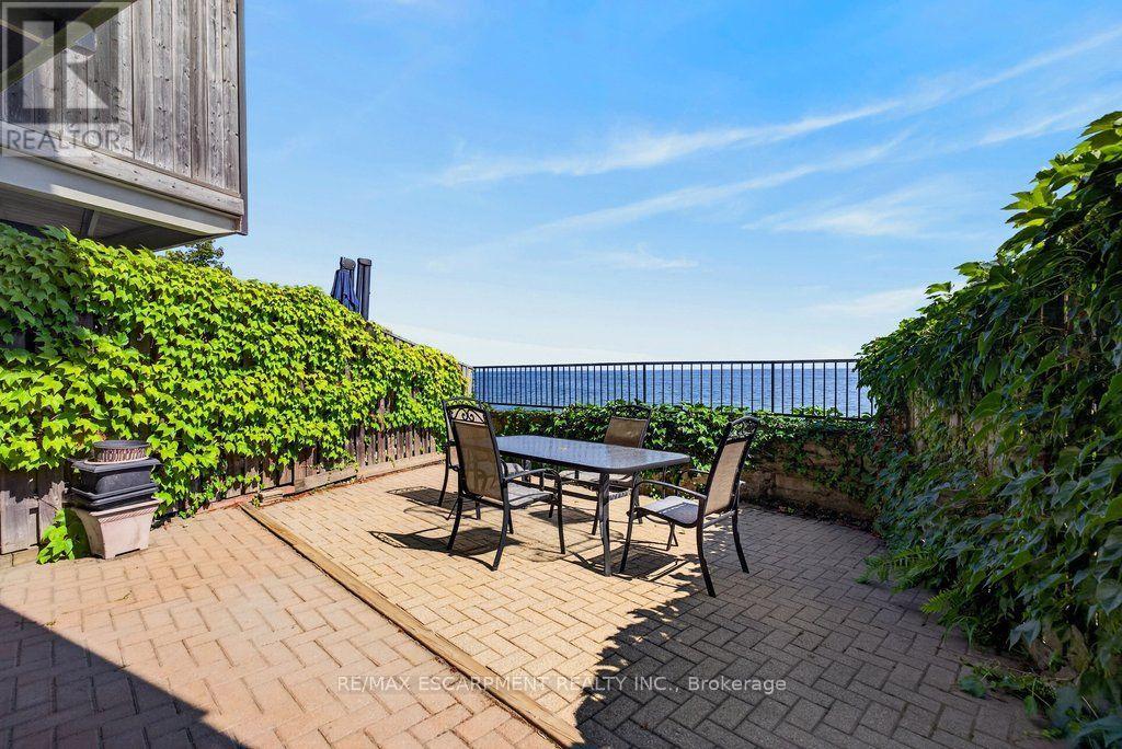 8 - 2136 Old Lakeshore Road, Burlington, Ontario  L7R 1A3 - Photo 32 - W13702018