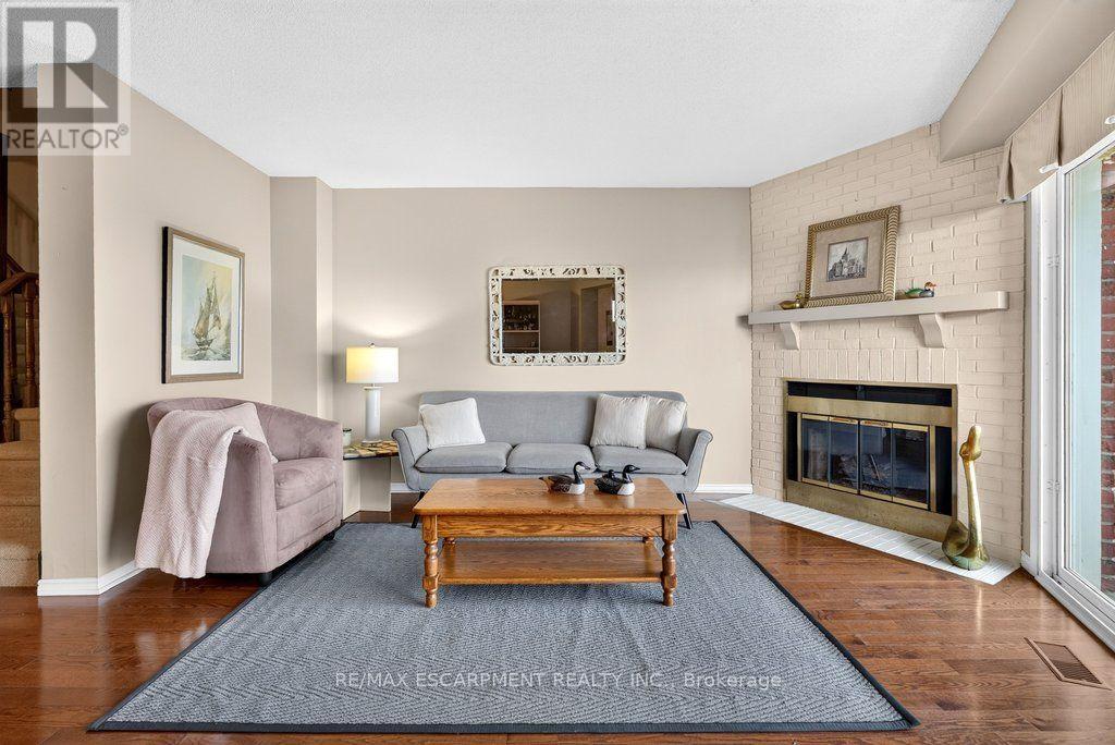 8 - 2136 Old Lakeshore Road, Burlington, Ontario  L7R 1A3 - Photo 6 - W13702018