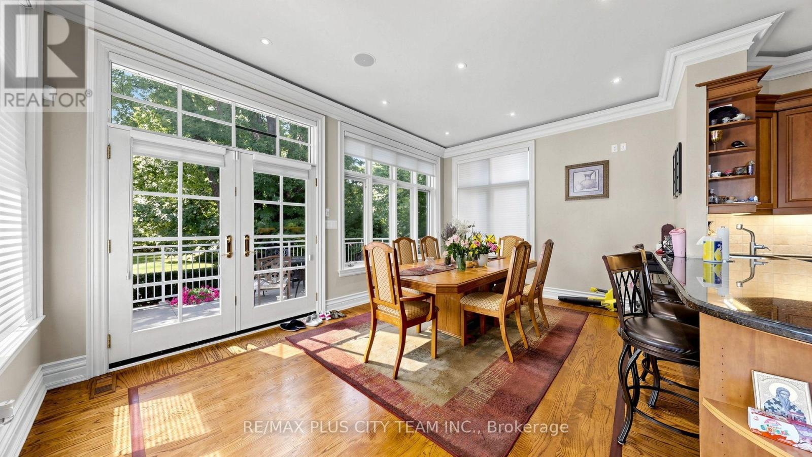 50 Bonnyview Drive, Toronto, Ontario  M8Y 3G6 - Photo 11 - W13702028