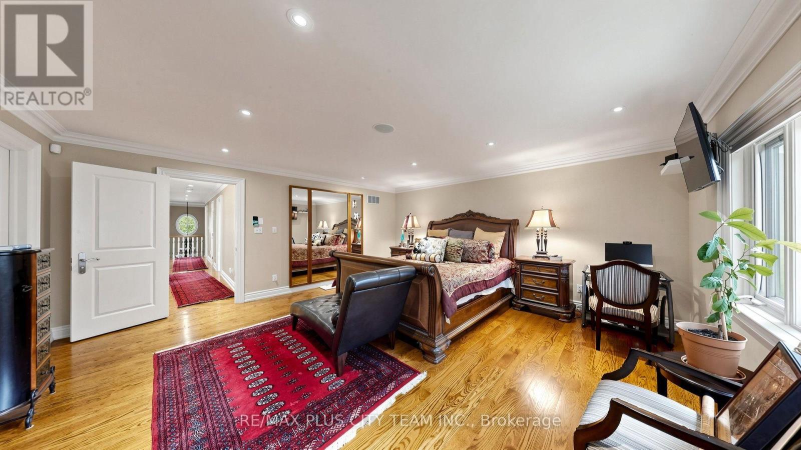 50 Bonnyview Drive, Toronto, Ontario  M8Y 3G6 - Photo 17 - W13702028