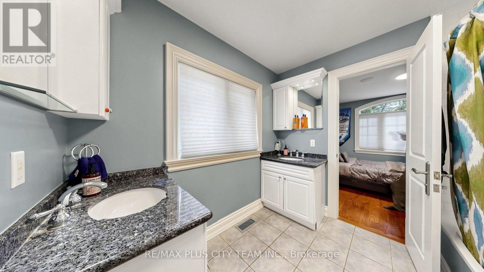 50 Bonnyview Drive, Toronto, Ontario  M8Y 3G6 - Photo 27 - W13702028
