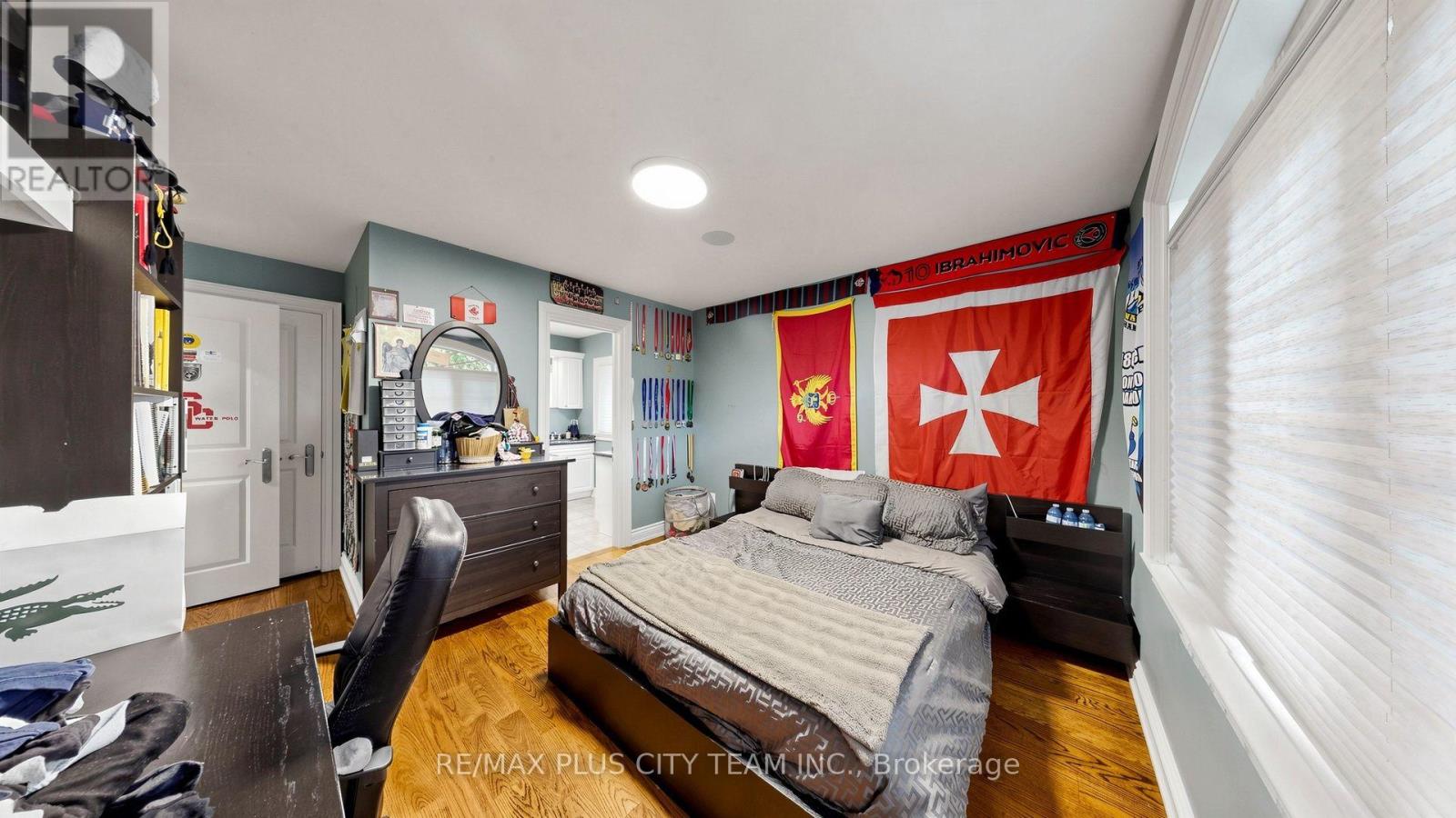 50 Bonnyview Drive, Toronto, Ontario  M8Y 3G6 - Photo 29 - W13702028