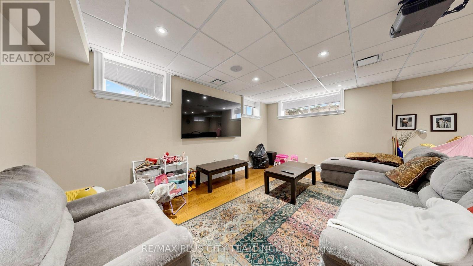 50 Bonnyview Drive, Toronto, Ontario  M8Y 3G6 - Photo 31 - W13702028