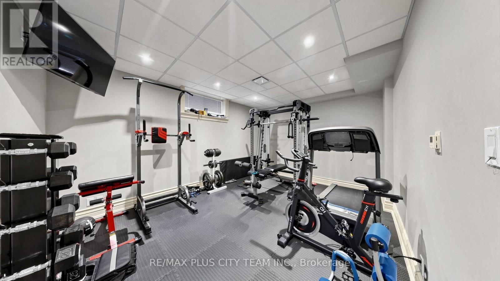 50 Bonnyview Drive, Toronto, Ontario  M8Y 3G6 - Photo 38 - W13702028