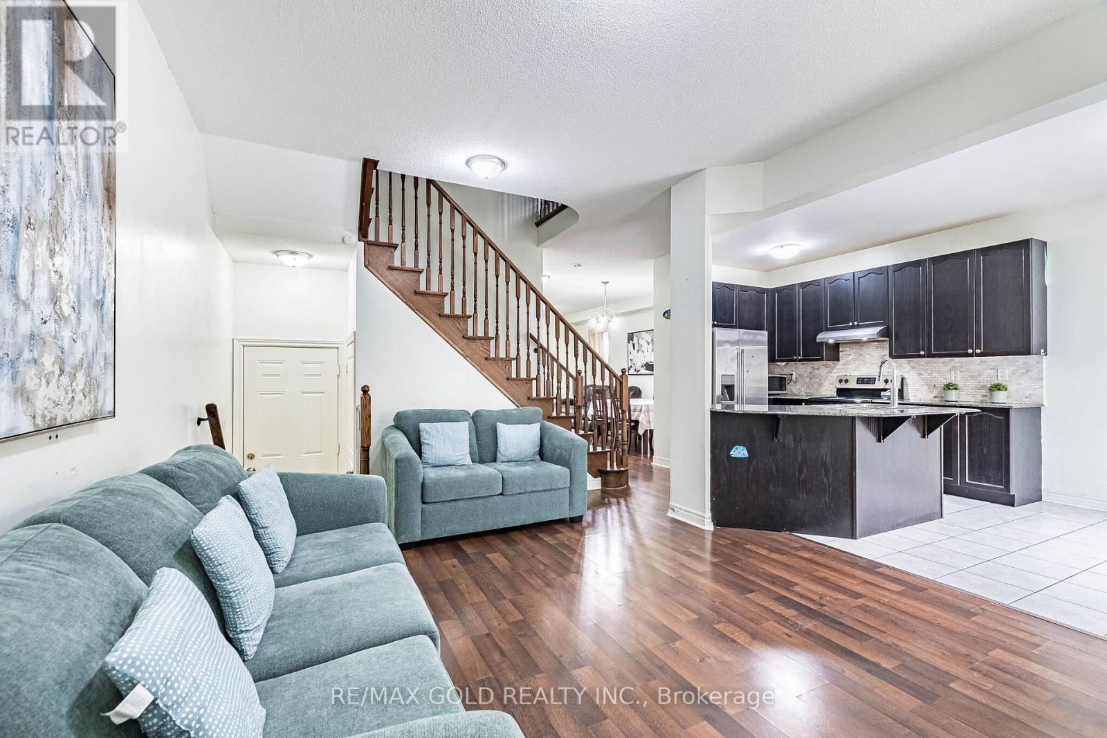 49 Baby Pointe Trail, Brampton, Ontario L7A 0W3 - Photo 14 - W13702032