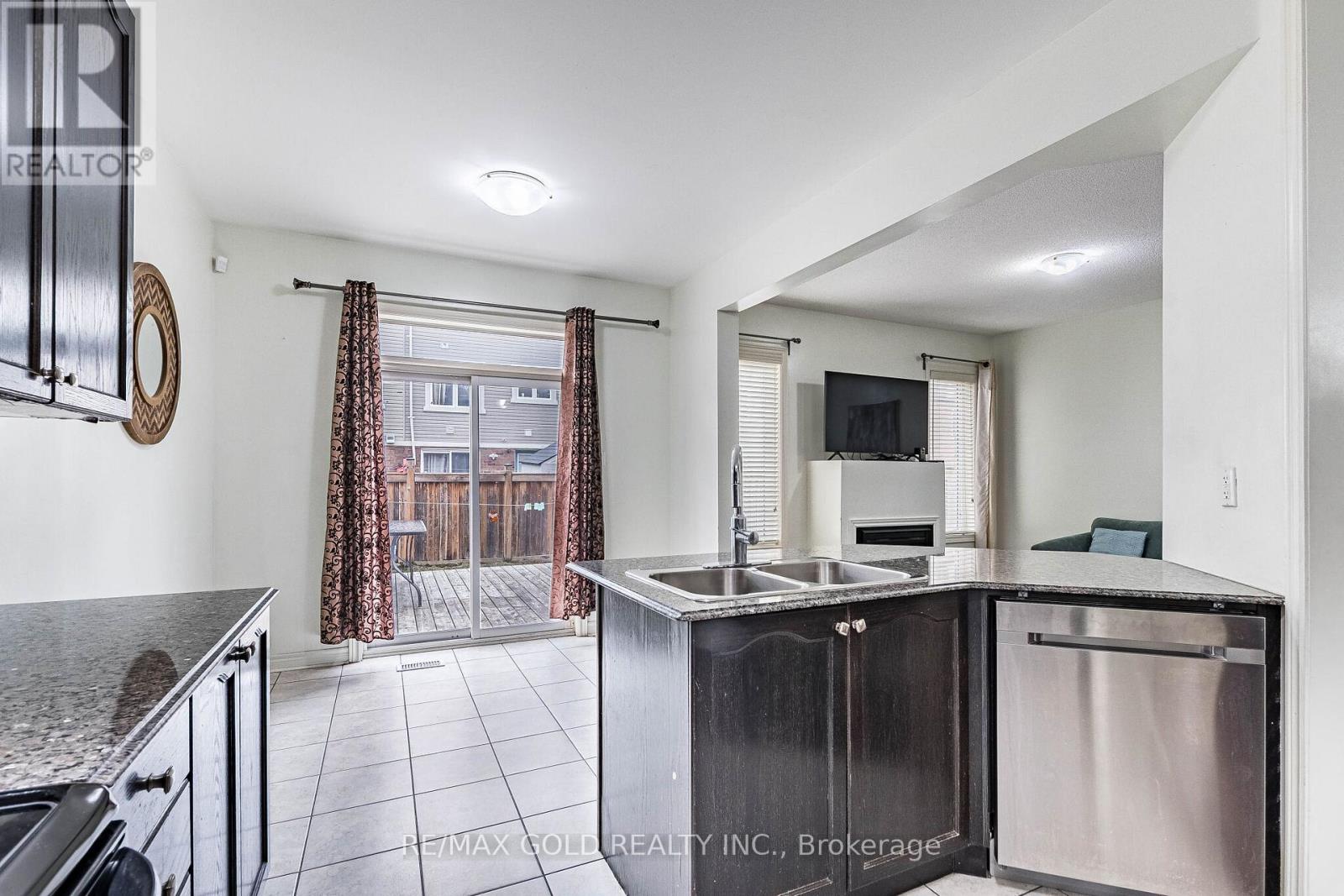 49 Baby Pointe Trail, Brampton, Ontario L7A 0W3 - Photo 22 - W13702032