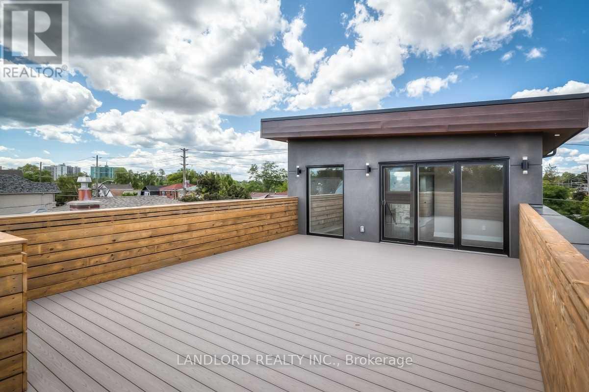 3 - 53 Rockcliffe Boulevard, Toronto, Ontario M6N 4R3 - Photo 15 - W13702038