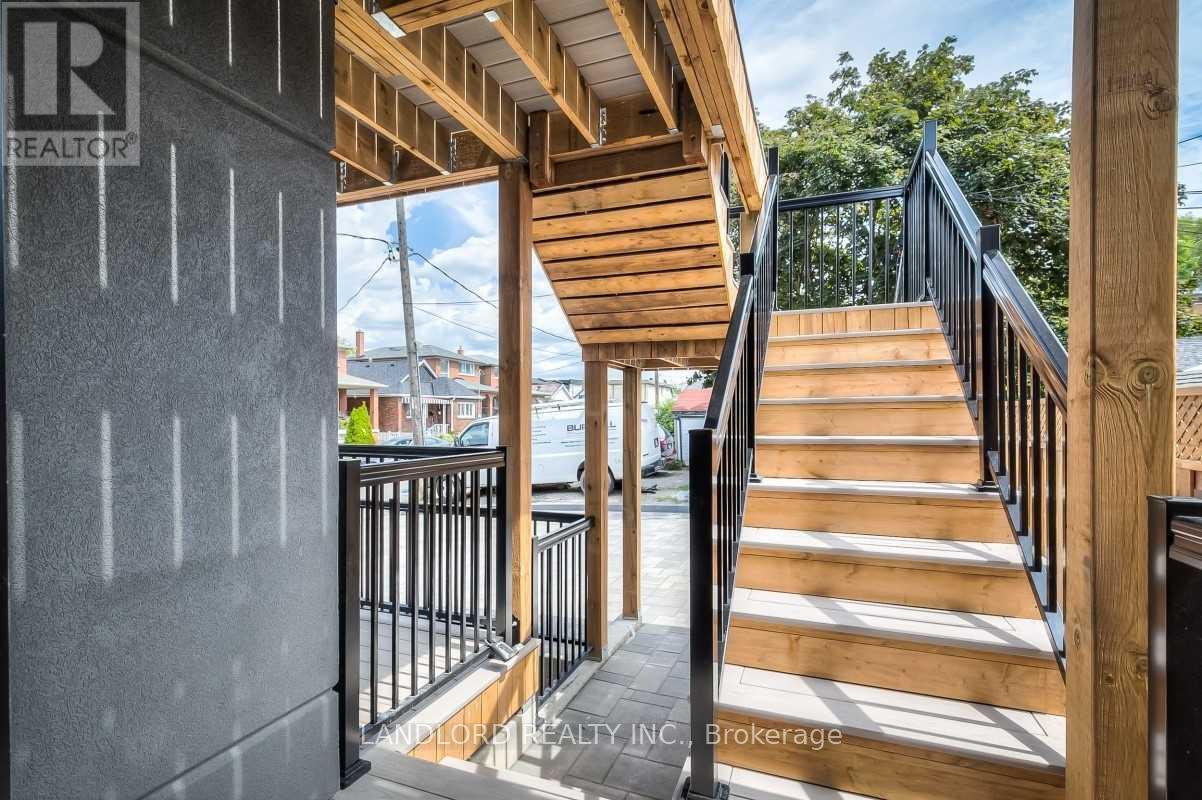 3 - 53 Rockcliffe Boulevard, Toronto, Ontario M6N 4R3 - Photo 16 - W13702038