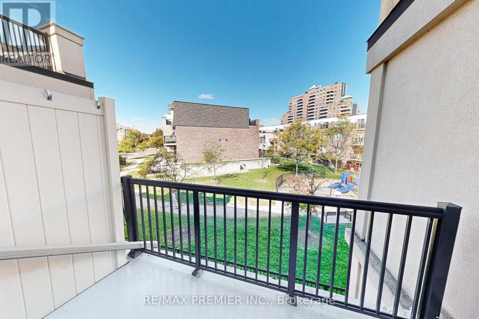 2046 - 3033 Finch Avenue W, Toronto, Ontario M9M 0A3 - Photo 8 - W13702040