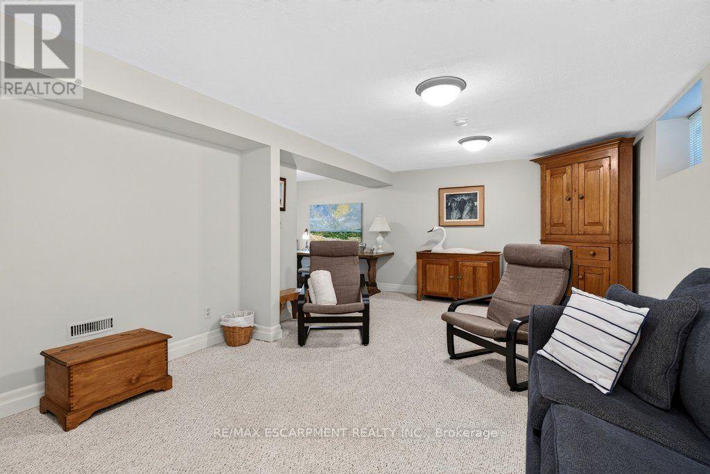 1975 Sterling Place, Burlington, Ontario  L7P 2Y6 - Photo 38 - W13702044
