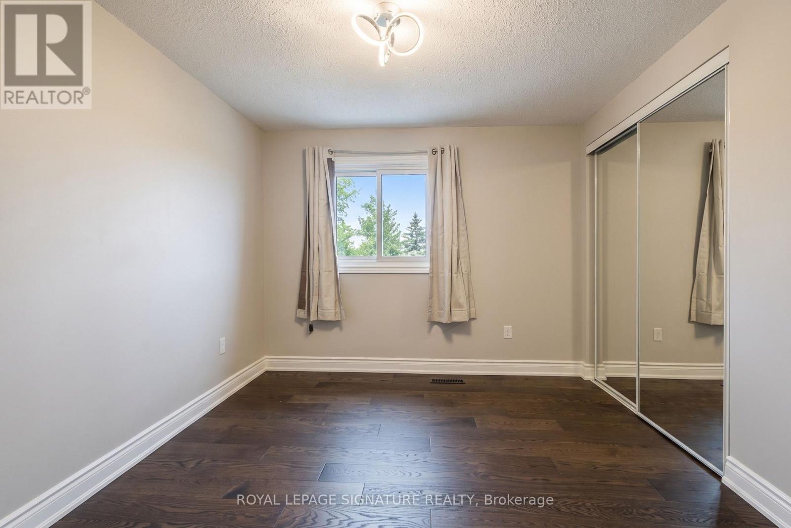 352 Assiniboine Trail, Mississauga, Ontario  L5R 2Y3 - Photo 10 - W13702074
