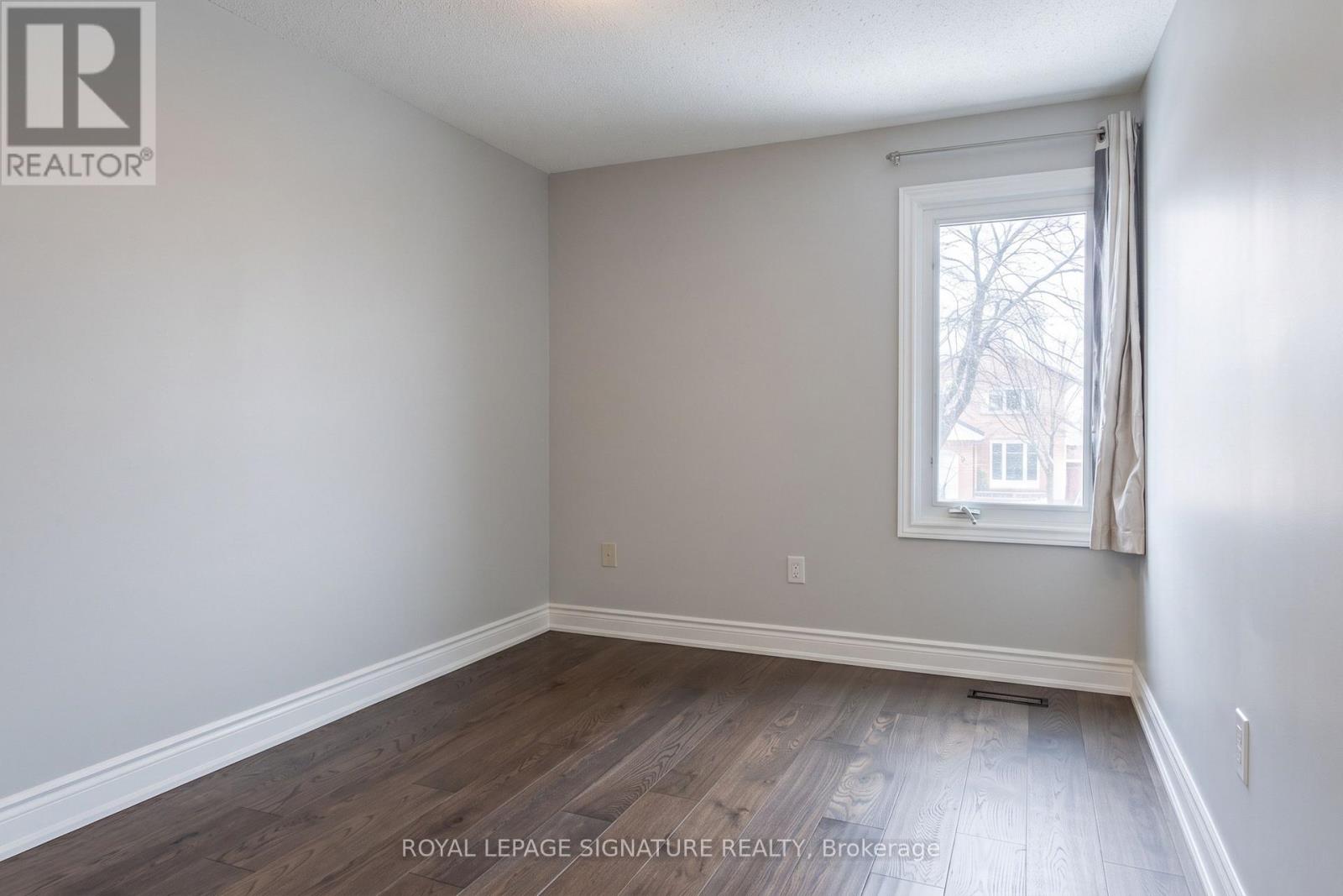 352 Assiniboine Trail, Mississauga, Ontario  L5R 2Y3 - Photo 12 - W13702074