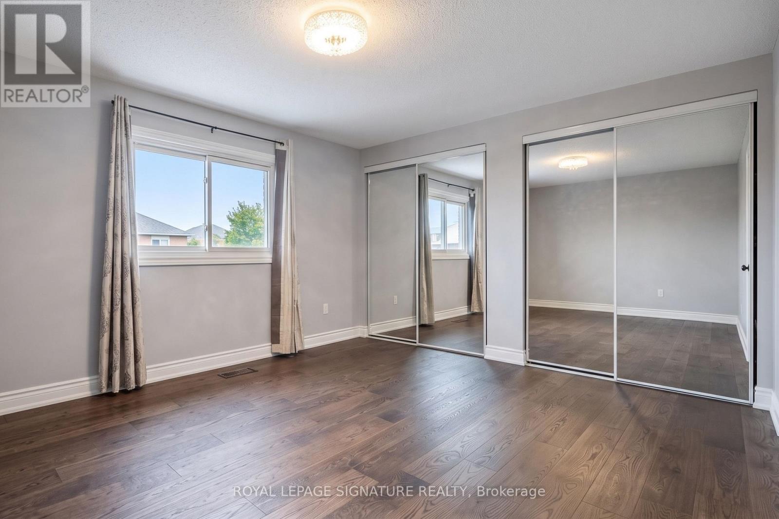 352 Assiniboine Trail, Mississauga, Ontario  L5R 2Y3 - Photo 8 - W13702074