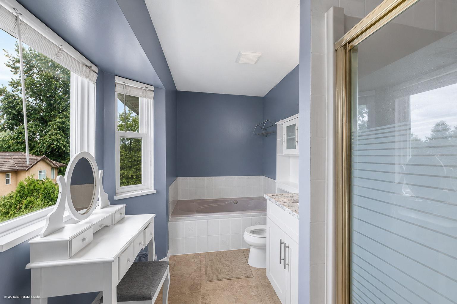 16375 Middleglen Place, Surrey, British Columbia  V4N 1X7 - Photo 24 - R3157608