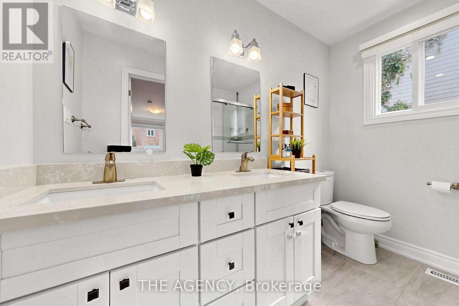 Upper - 2774 Quill Crescent, Mississauga, Ontario L5N 2G9 - Photo 14 - W13702118