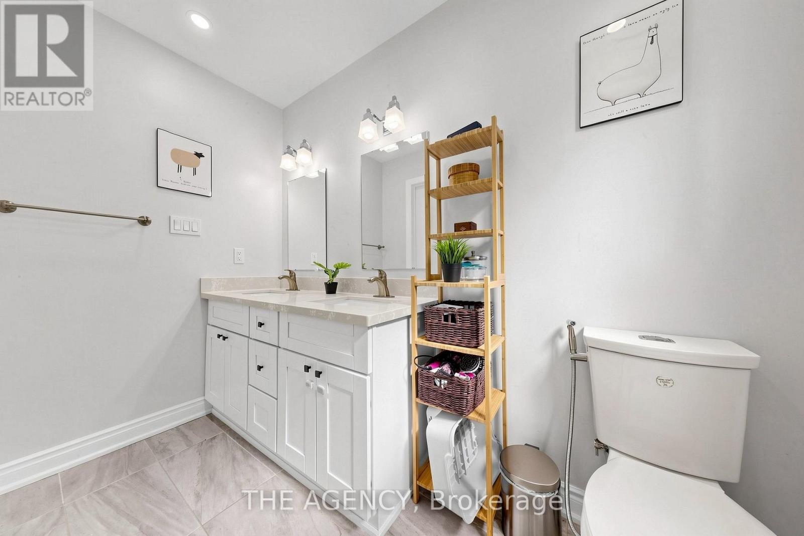 Upper - 2774 Quill Crescent, Mississauga, Ontario L5N 2G9 - Photo 15 - W13702118