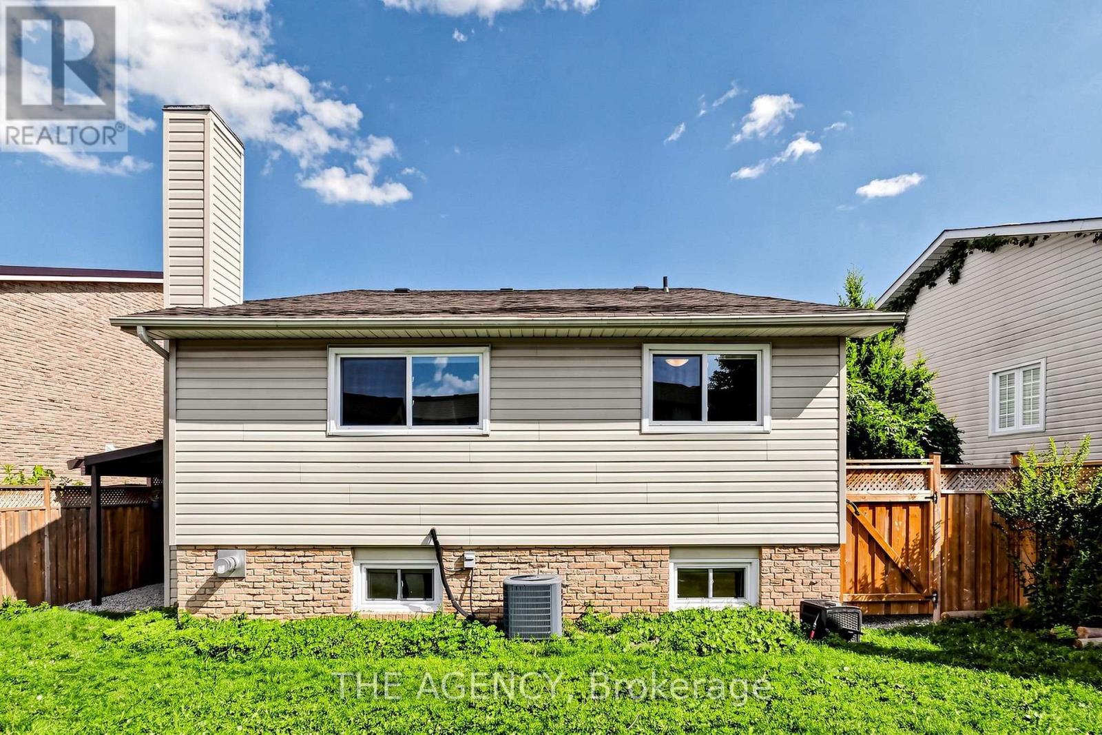 Upper - 2774 Quill Crescent, Mississauga, Ontario L5N 2G9 - Photo 23 - W13702118