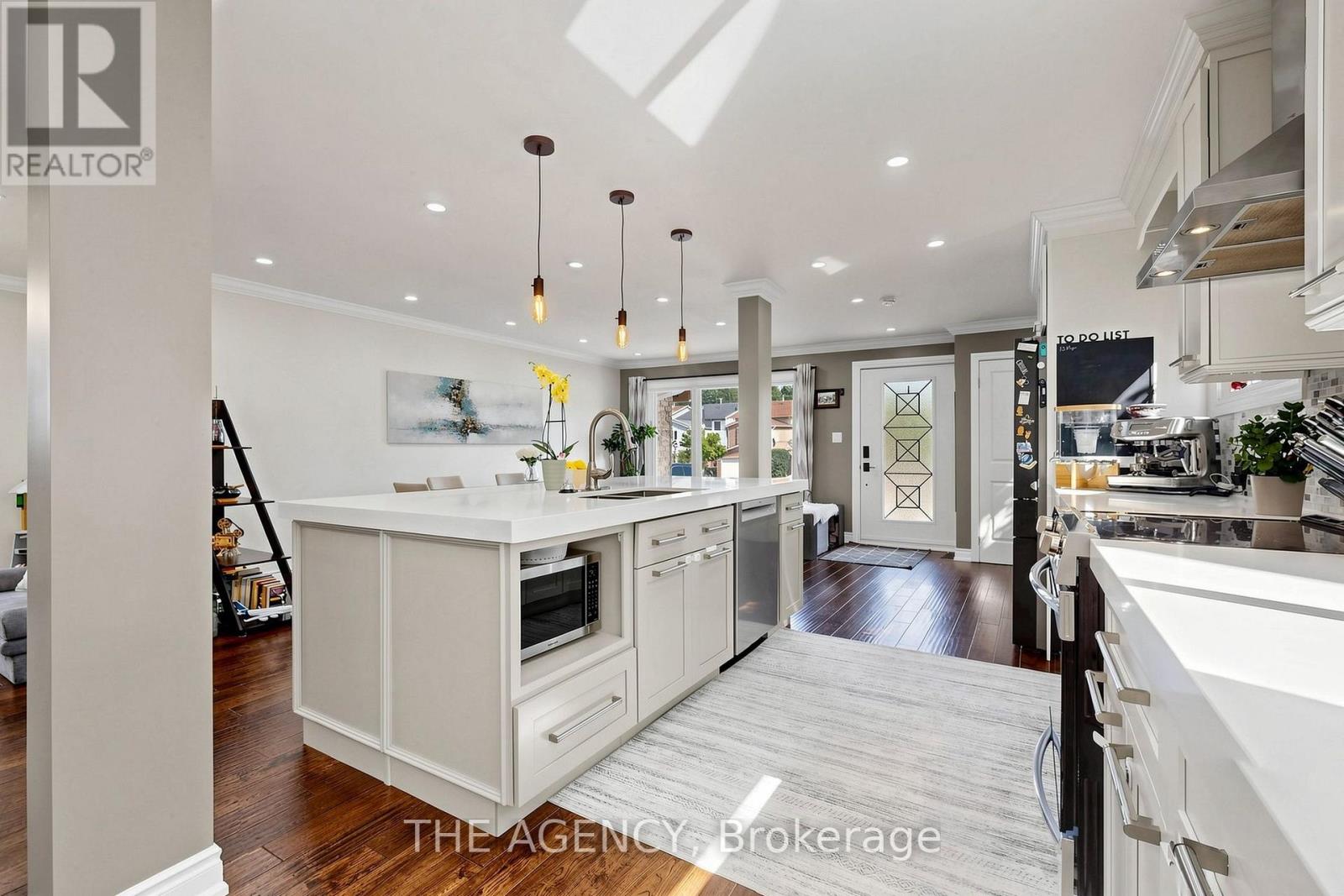 Upper - 2774 Quill Crescent, Mississauga, Ontario L5N 2G9 - Photo 4 - W13702118