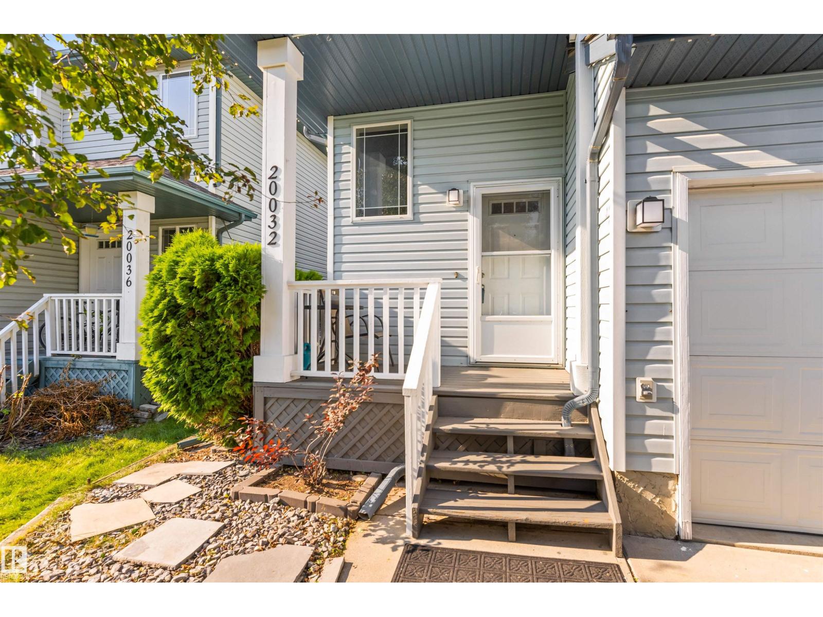 20032 53a Av NW, Edmonton, Alberta  T6M 2W4 - Photo 2 - E4501184