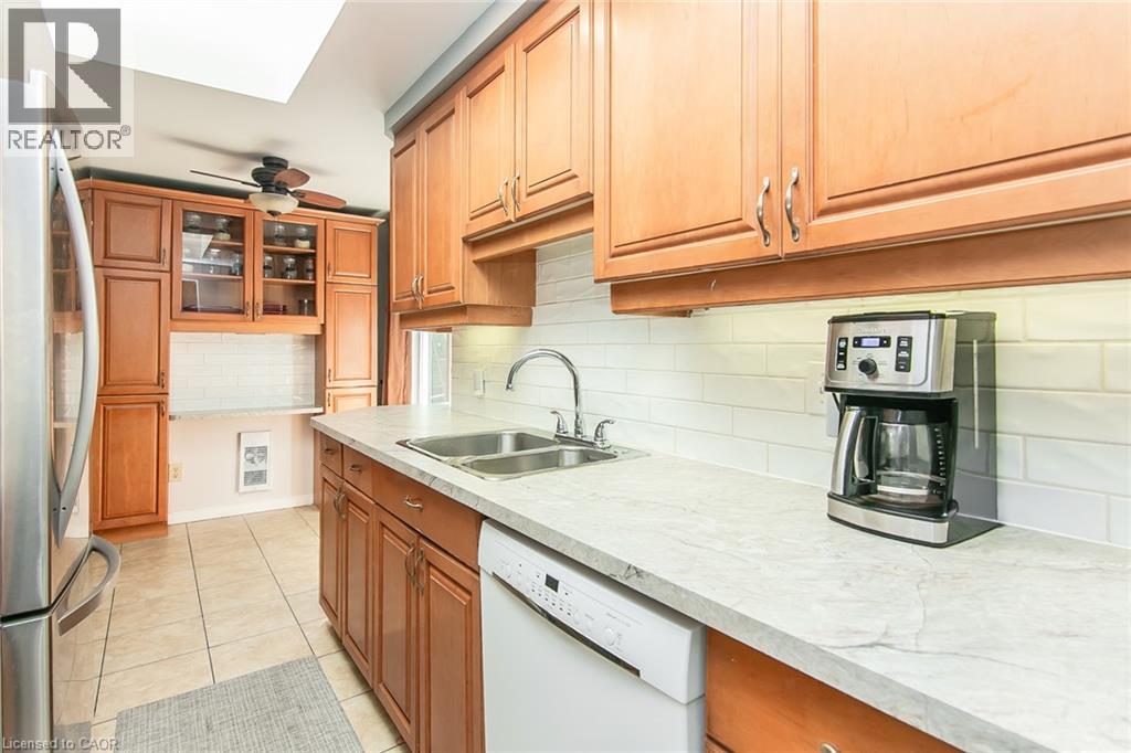117 Northlake Drive Unit# B, Waterloo, Ontario  N2V 1L1 - Photo 9 - 40854718