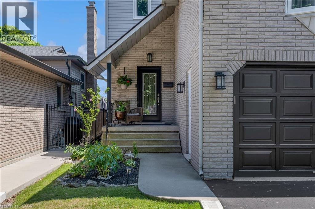 19 Millpond Place, Hamilton, Ontario  L8W 2W6 - Photo 2 - 40857413