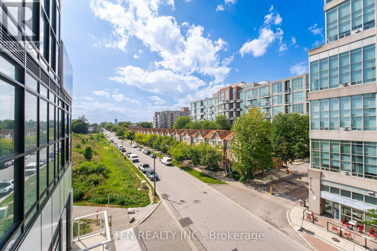 251 Manitoba St Street, Toronto, Ontario  M8Y 0C7 - Photo 8 - W13702134