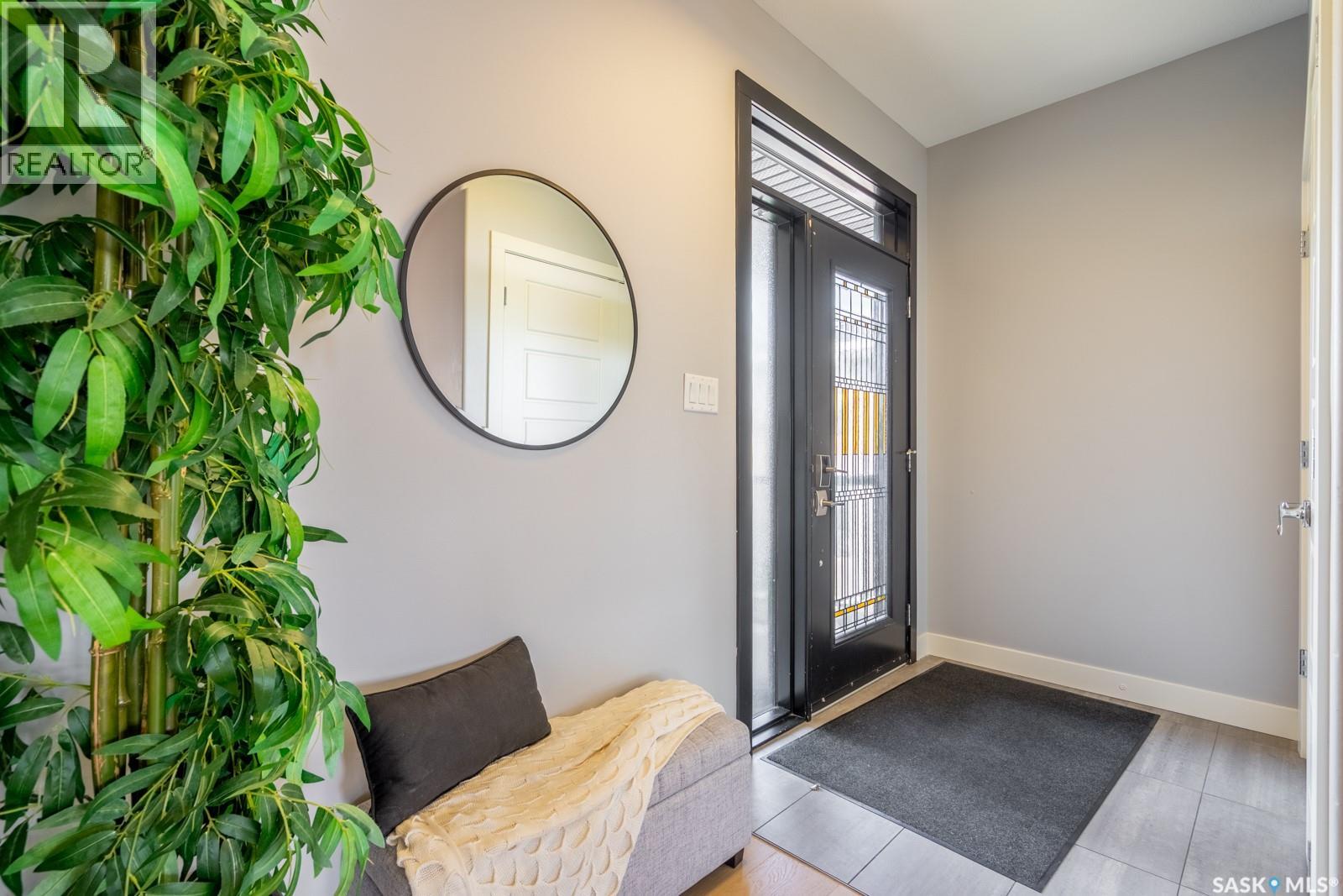 4311 Sandpiper Crescent E, Regina, Saskatchewan  S4V 1N3 - Photo 2 - SK046278