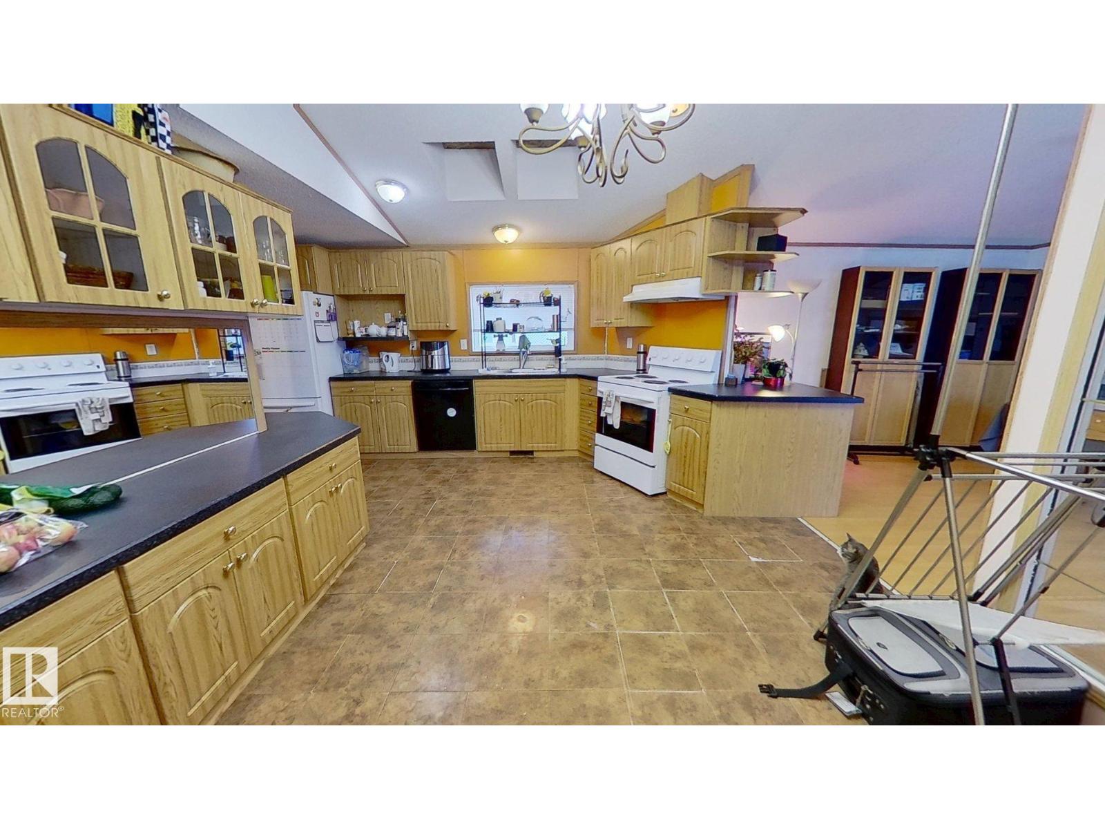 2958 Lakewood Dr NW NW, Edmonton, Alberta  T5S 1T7 - Photo 7 - E4469749