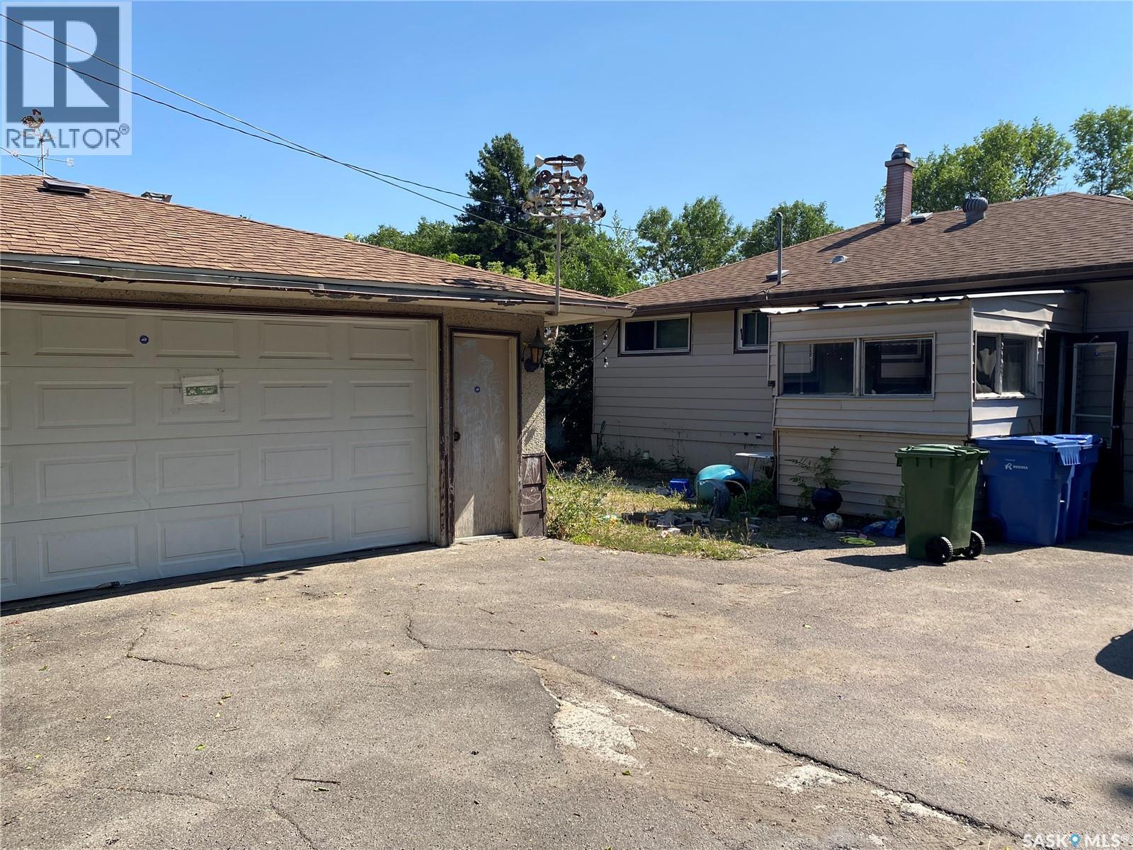 4118 Sherwood Drive, Regina, Saskatchewan  S4R 4B1 - Photo 2 - SK045608