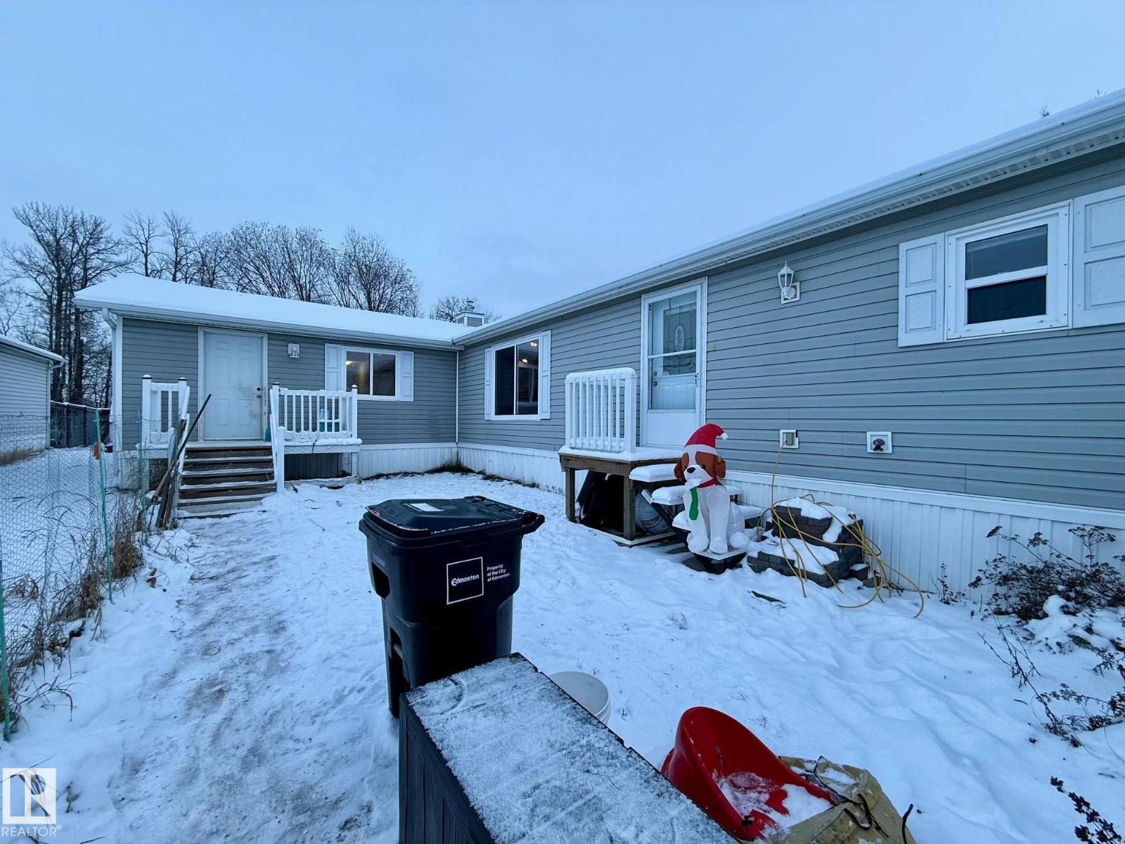 2958 Lakewood Dr NW NW, Edmonton, Alberta  T5S 1T7 - Photo 2 - E4469749