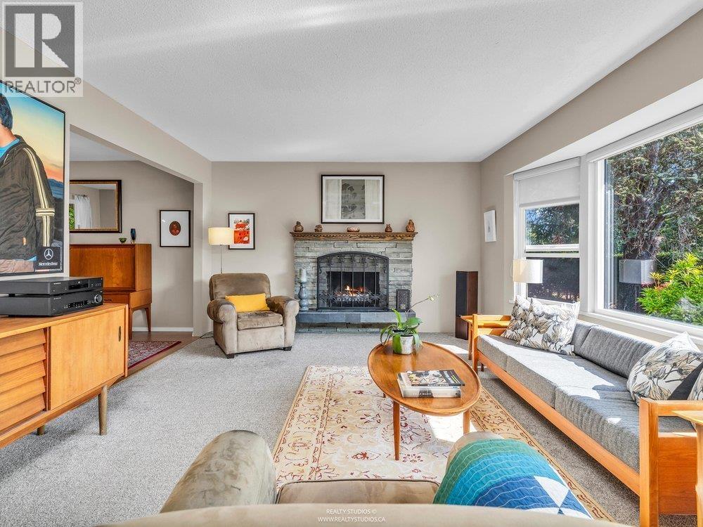 999 53a Street, Delta, British Columbia  V4M 3E2 - Photo 7 - R3140841