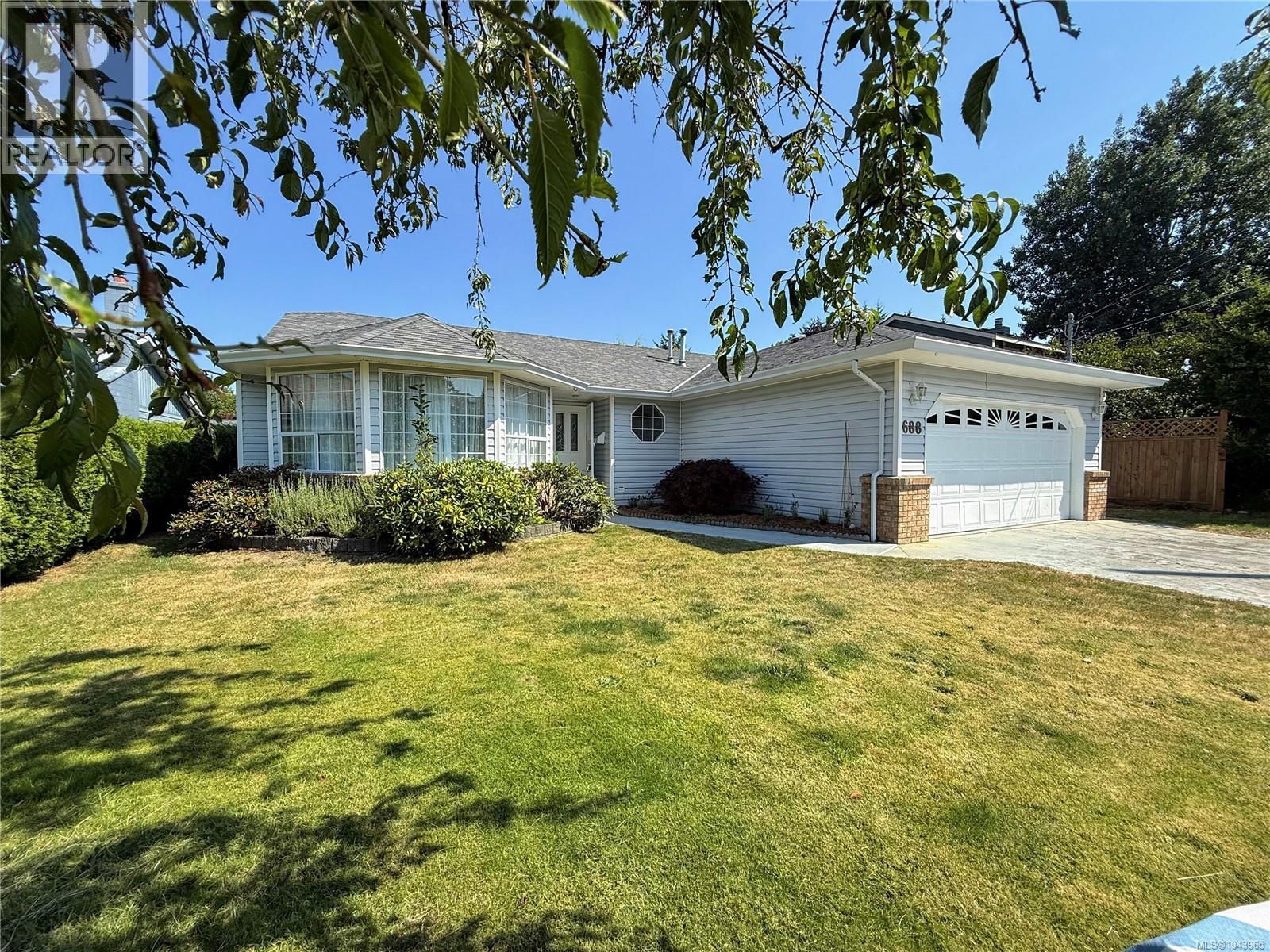 688 Albatross Cres, Campbell River, British Columbia