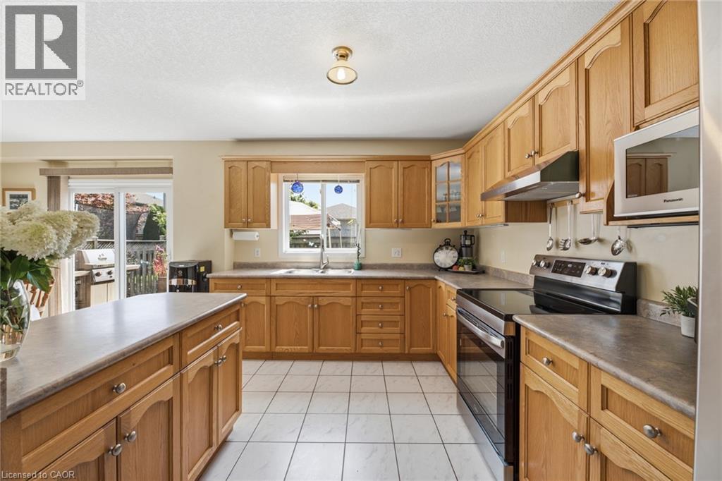 644 Langlaw Drive, Cambridge, Ontario  N1P 1H4 - Photo 18 - 40857526