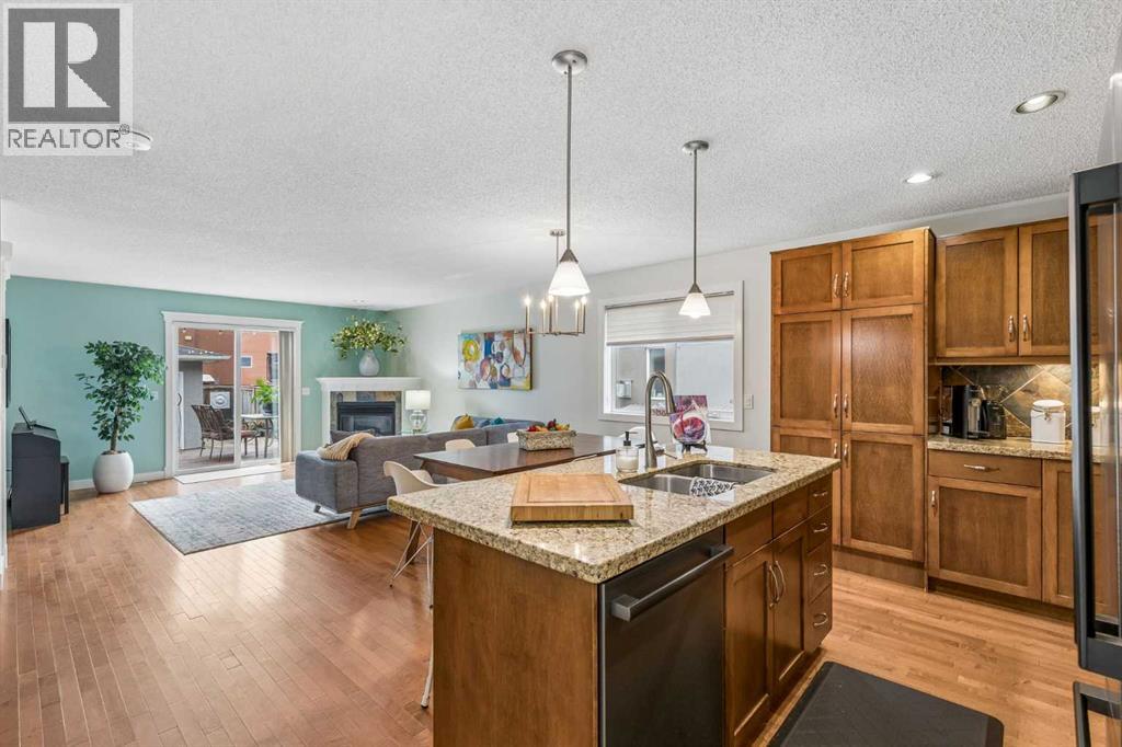 3444 3 Avenue NW, Calgary, Alberta  T2N 0M3 - Photo 2 - A2336104