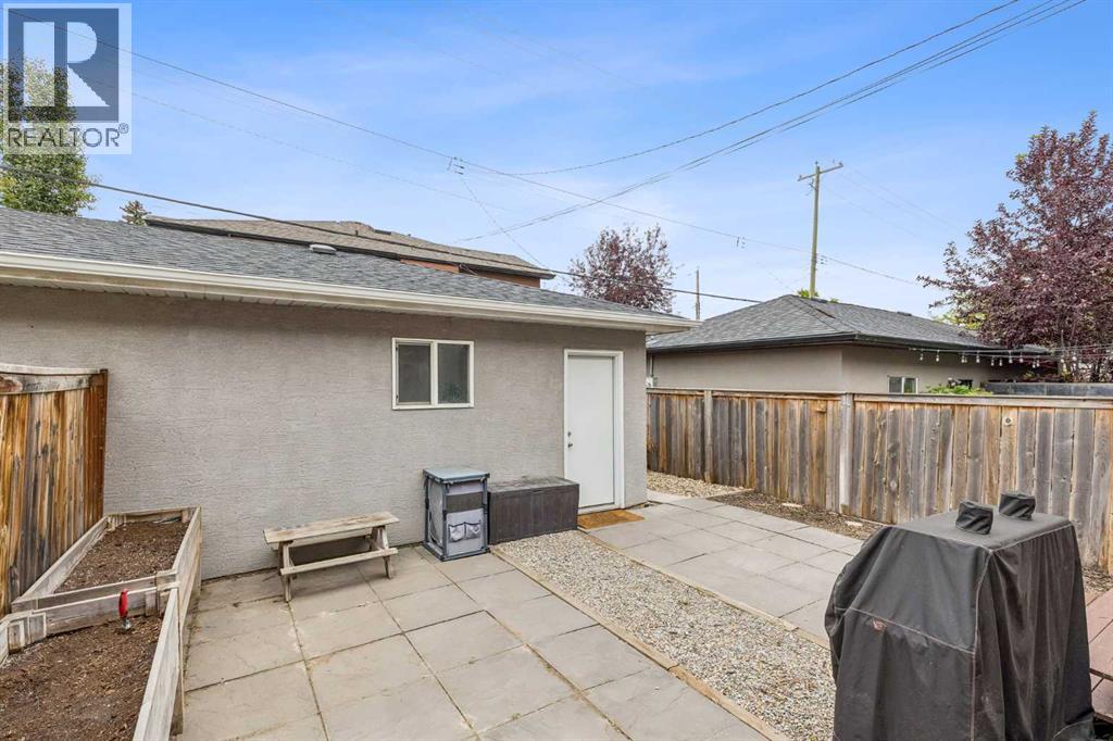 3444 3 Avenue NW, Calgary, Alberta  T2N 0M3 - Photo 35 - A2336104