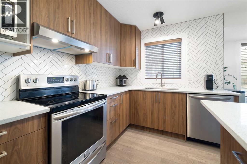 56 West Cedar Rise SW, Calgary, Alberta  T3H 5E2 - Photo 14 - A2338388