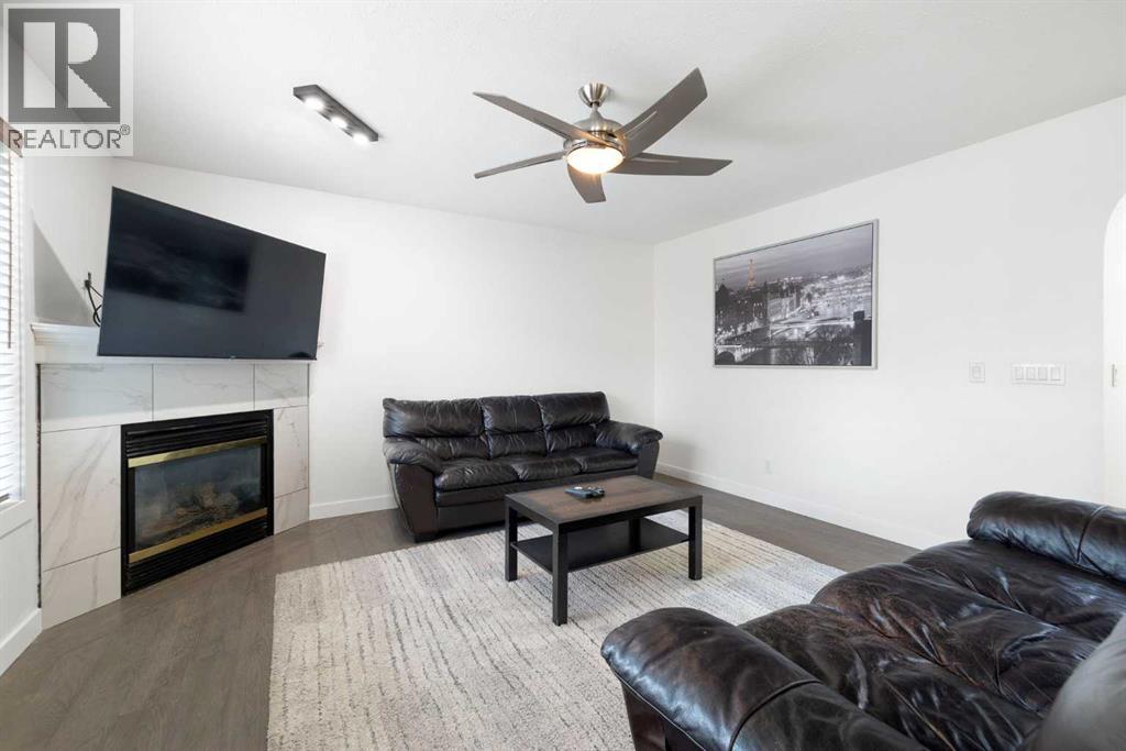 56 West Cedar Rise SW, Calgary, Alberta  T3H 5E2 - Photo 19 - A2338388