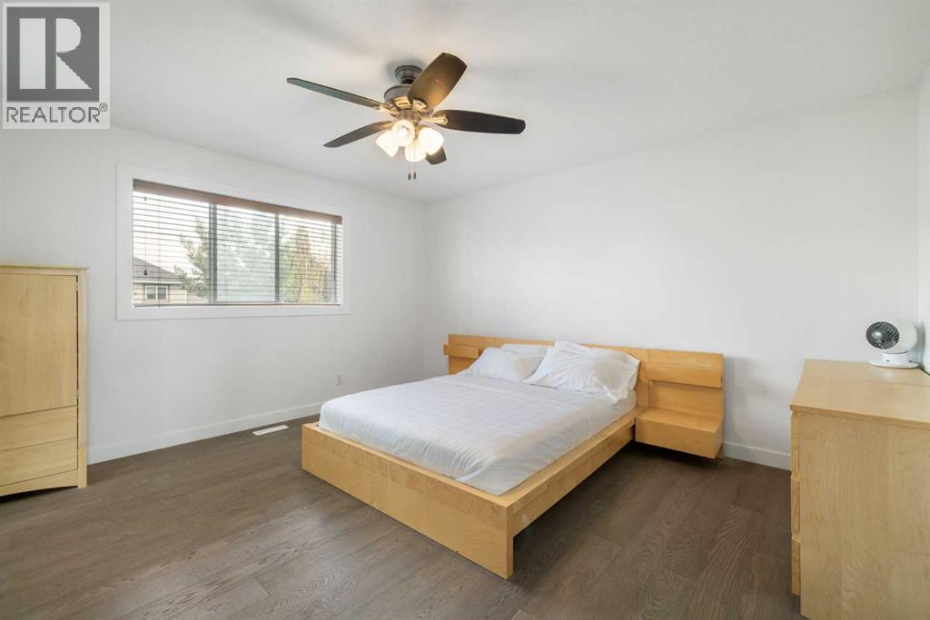 56 West Cedar Rise SW, Calgary, Alberta  T3H 5E2 - Photo 23 - A2338388