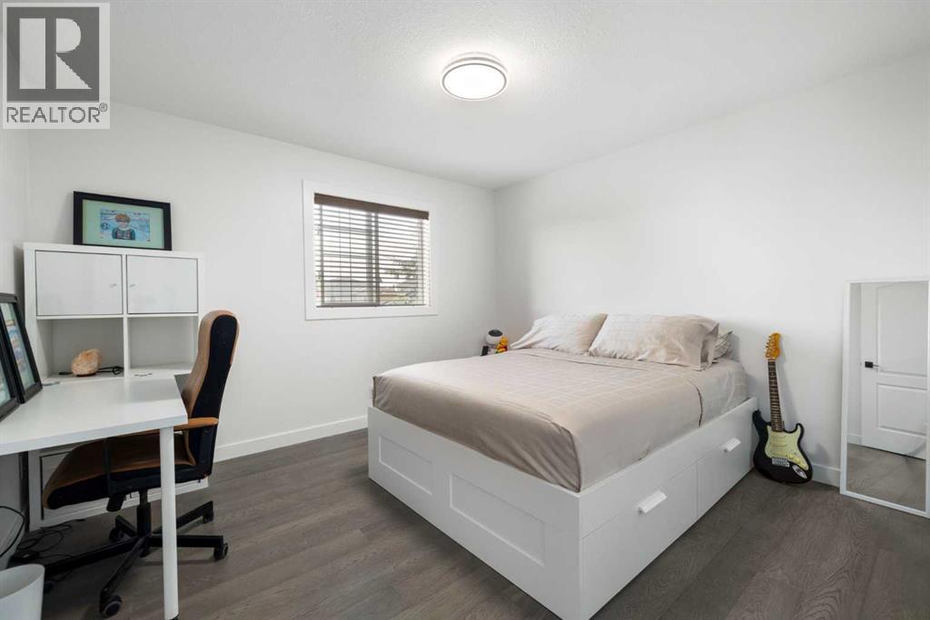 56 West Cedar Rise SW, Calgary, Alberta  T3H 5E2 - Photo 30 - A2338388
