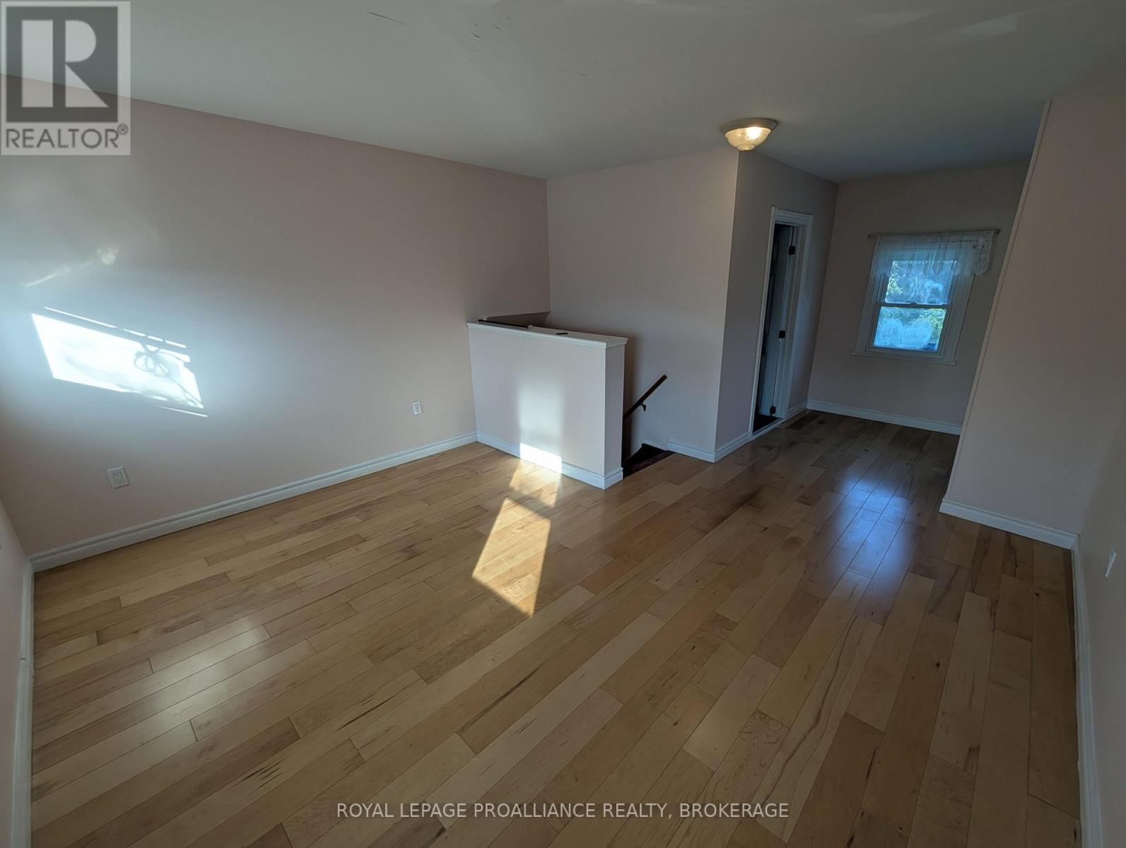 1105 Montreal Street, Kingston, Ontario  K7K 3K6 - Photo 12 - X13702234
