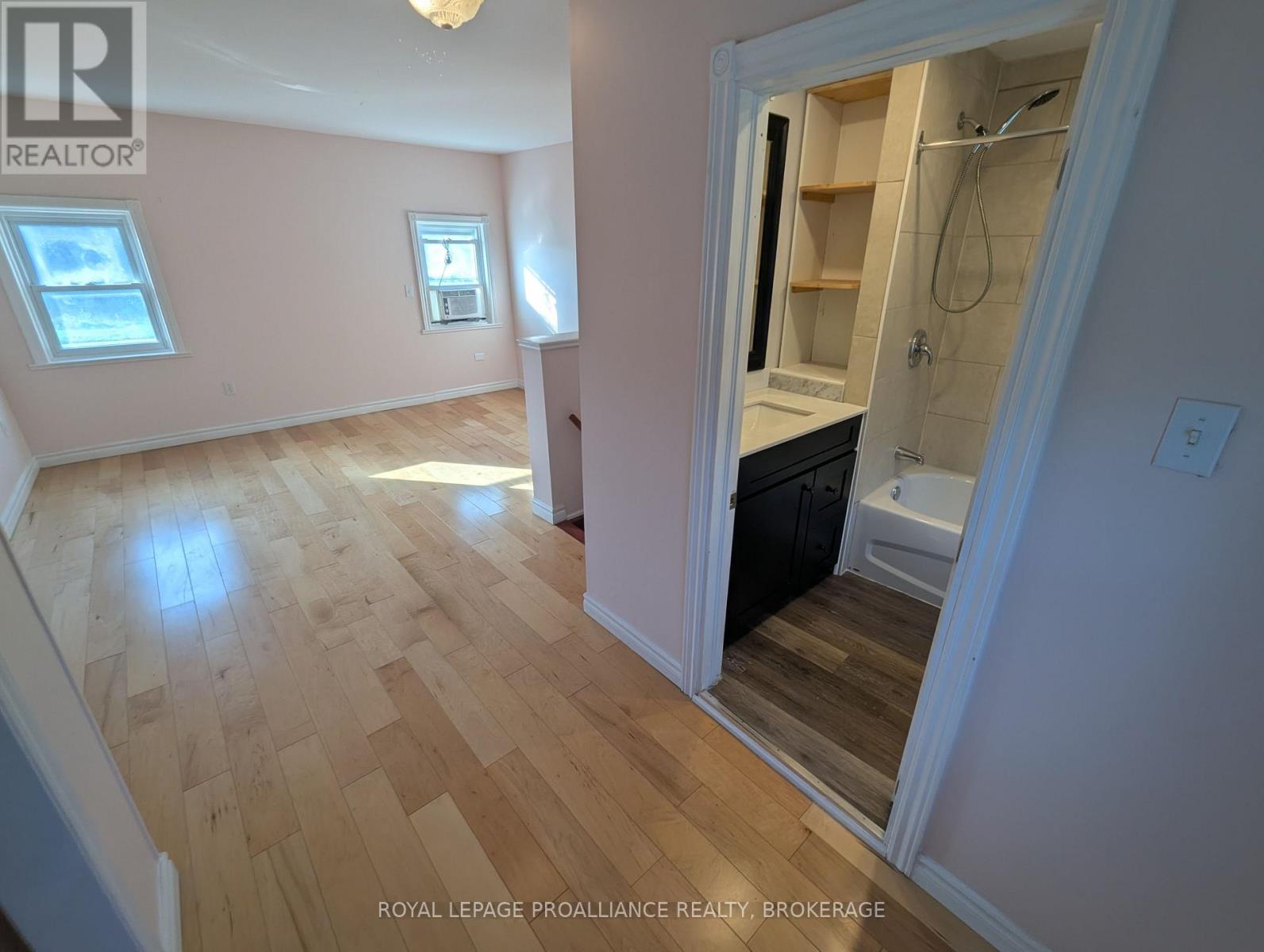 1105 Montreal Street, Kingston, Ontario  K7K 3K6 - Photo 15 - X13702234