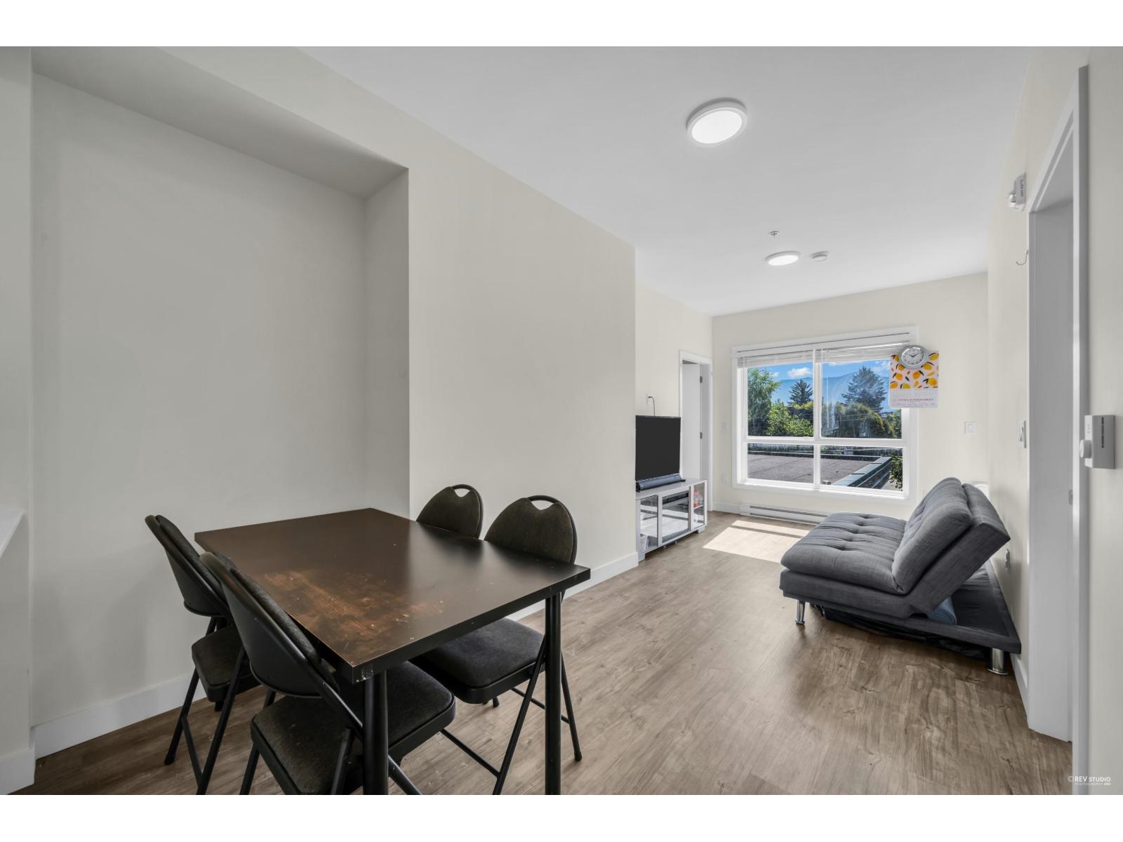 201 9450 Robson Street, Chilliwack Proper West, Chilliwack, British Columbia  V2P 0L7 - Photo 3 - R3157824