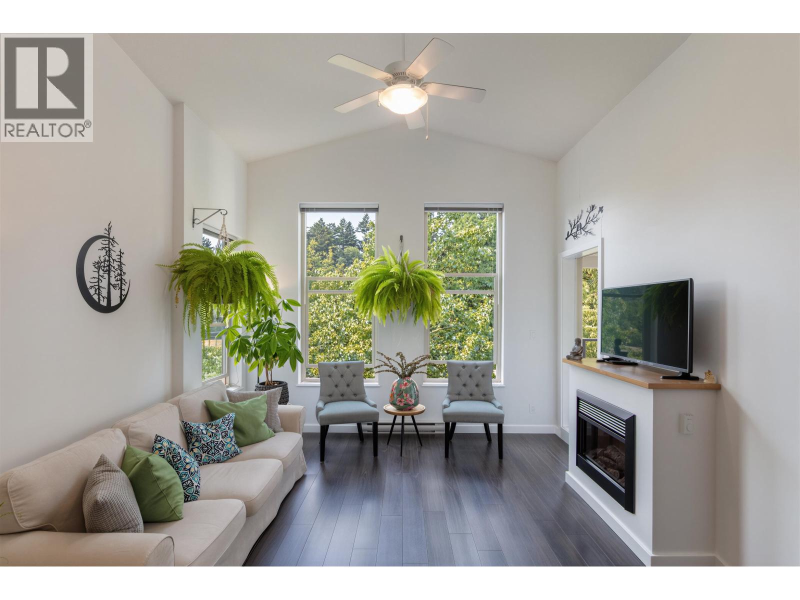 401 265 ROSS DRIVE, New Westminster, British Columbia