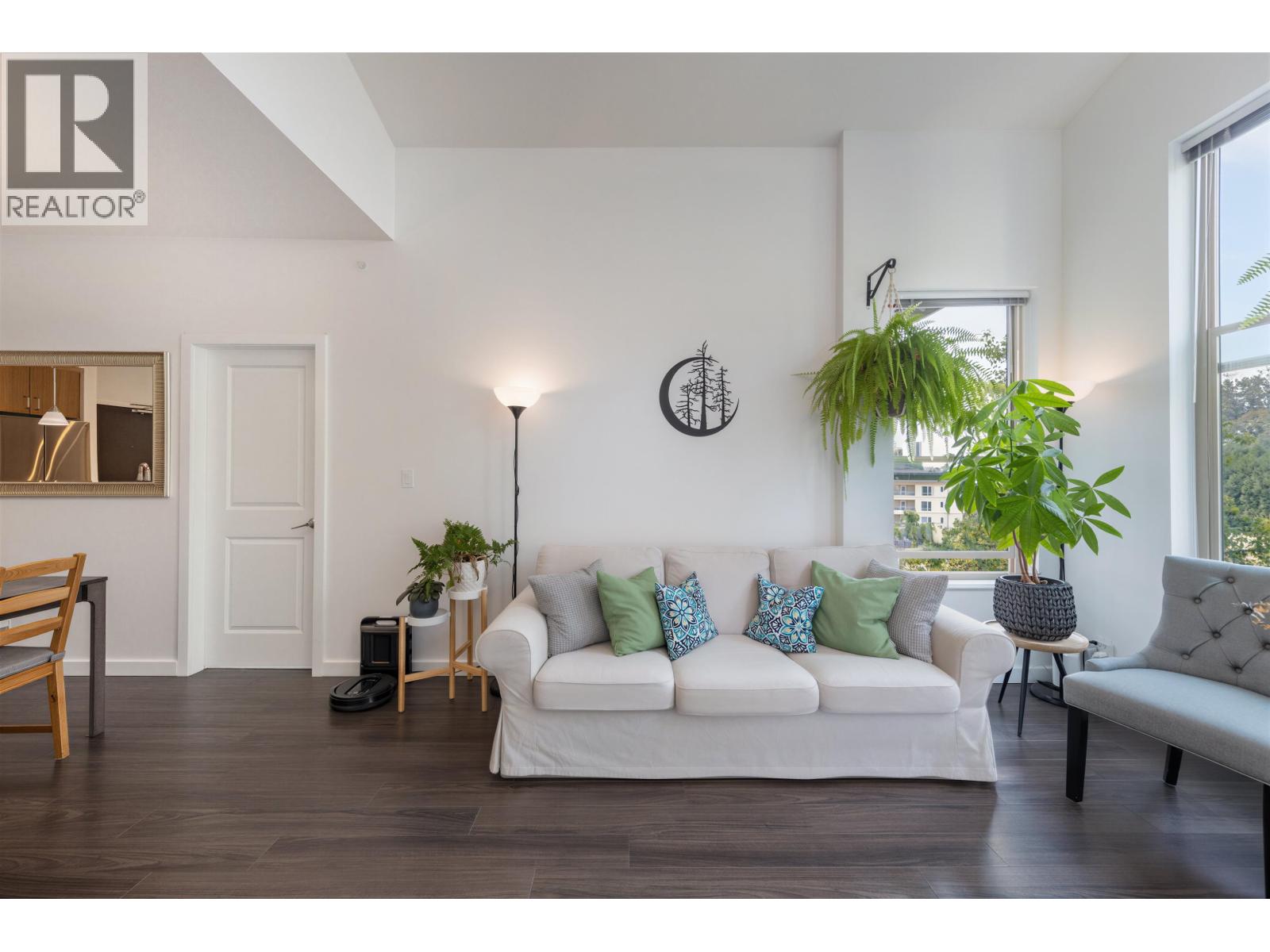 401 265 Ross Drive, New Westminster, British Columbia  V3L 0C8 - Photo 4 - R3157841