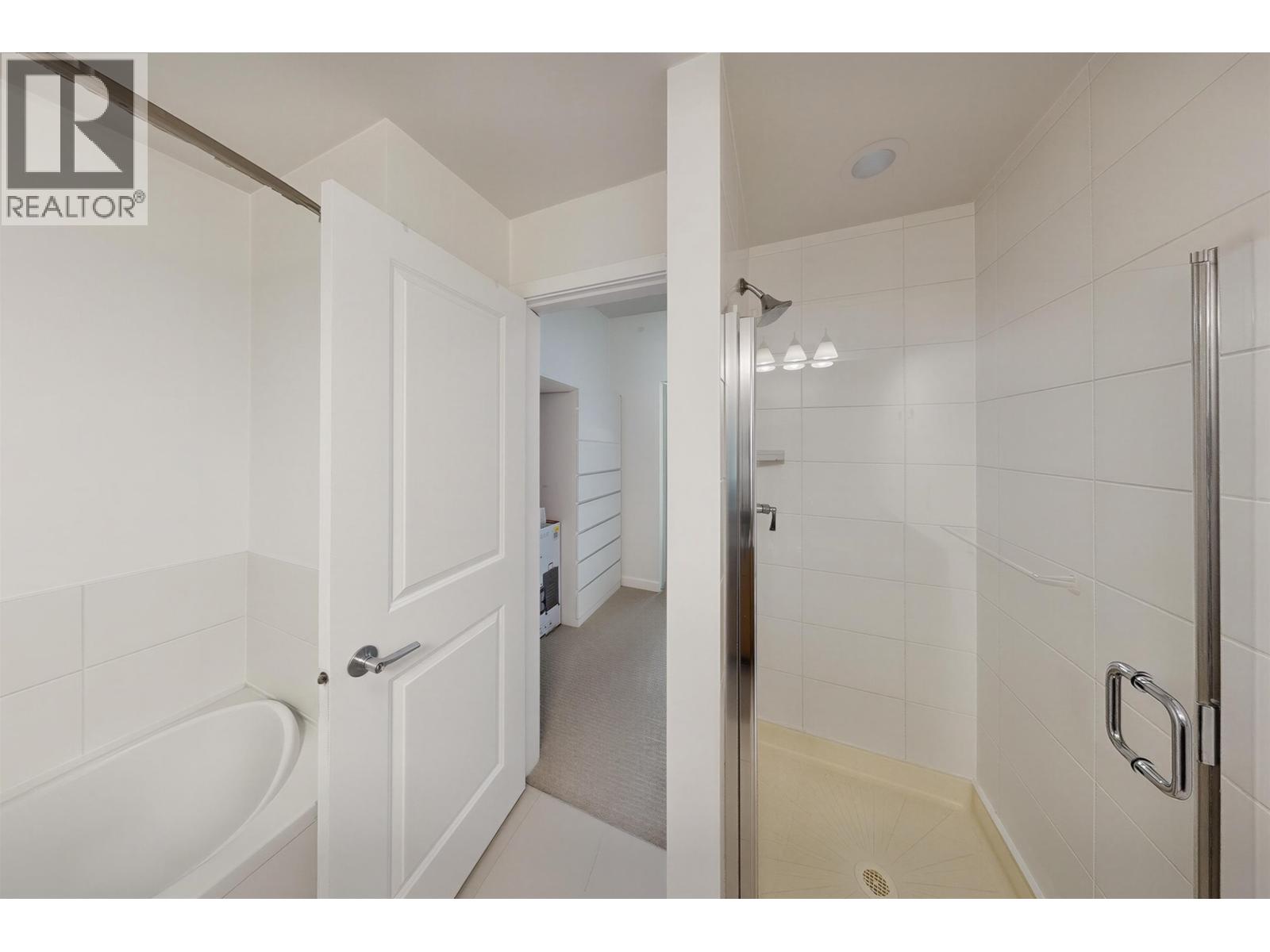 401 265 Ross Drive, New Westminster, British Columbia  V3L 0C8 - Photo 13 - R3157841