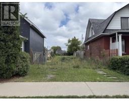 520 Brodie ST N, Thunder Bay, Ontario